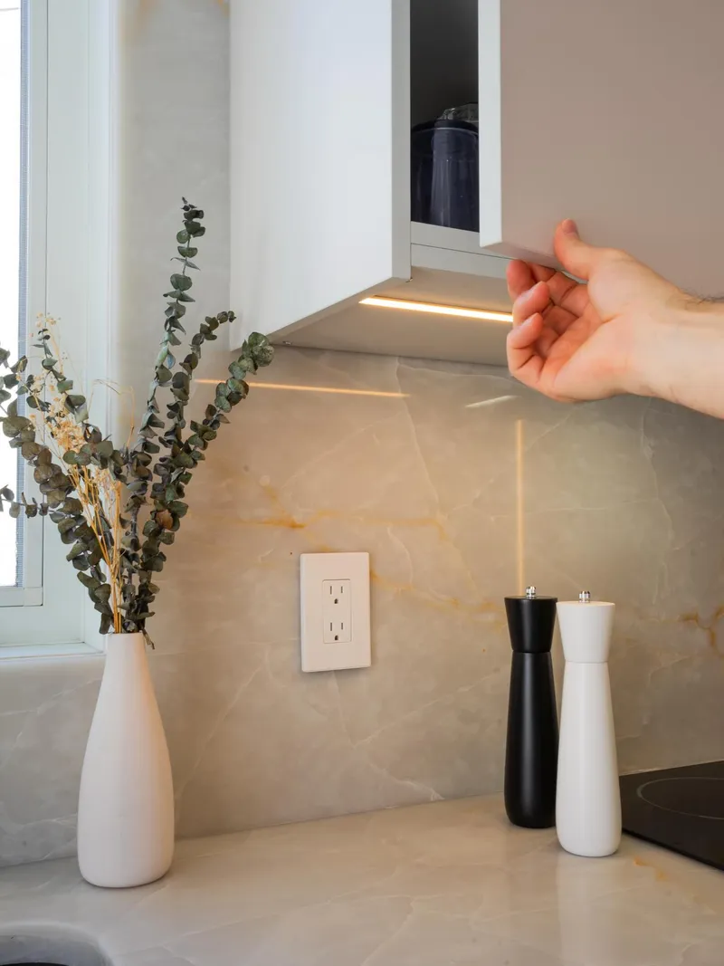 Cuisine Catherine & Luc — espace rangement